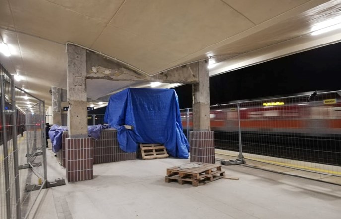 Stagnacja przy remoncie warszawskiej linii 447? PKP PLK: Prace się toczą