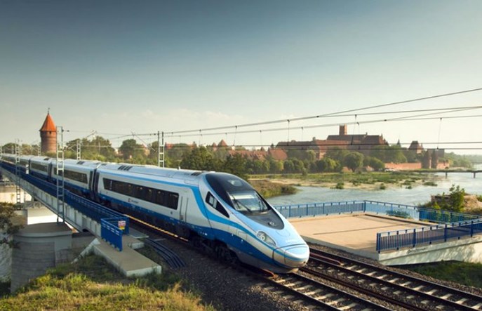 Miliard złotych dotacji dla PKP Intercity?