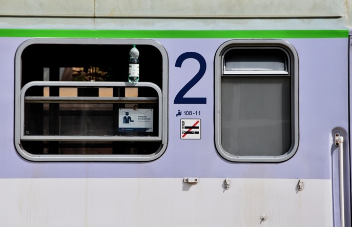 Nocny pociąg z Warszawy do Trójmiasta i Kołobrzegu pojedzie latem trasą objazdową