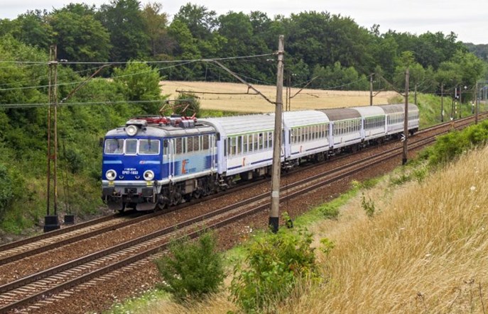 Świętokrzyskie przeciwne wstrzymaniu modernizacji linii nr 8