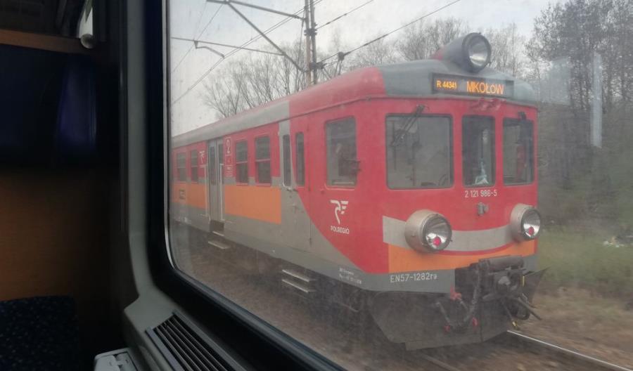 Ostatni EN57 w Kolejach Śląskich. Ile Elfów 2 dotarło do przewoźnika? Ostatni EN57 w Kolejach Śląskich. Ile Elfów 2 dotarło do przewoźnika?