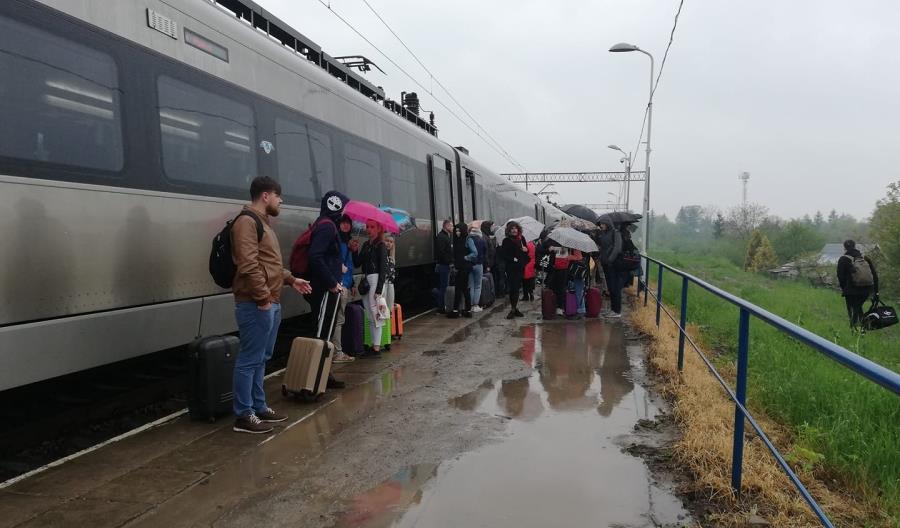 500 pasażerów pociągu Kijów – Przemyśl pozostawiono samym sobie w Medyce
