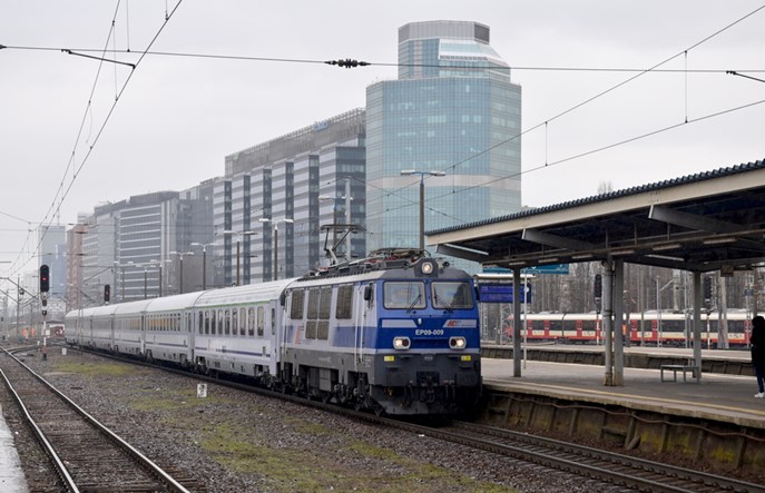 Pociąg opóźniony do 6 minut jest „o czasie”. Nowe statystyki opóźnień za pierwszy kwartał