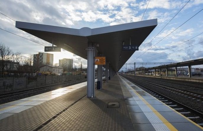 Stacja Radom z dynamiczną informacją pasażerską. Jest przetarg