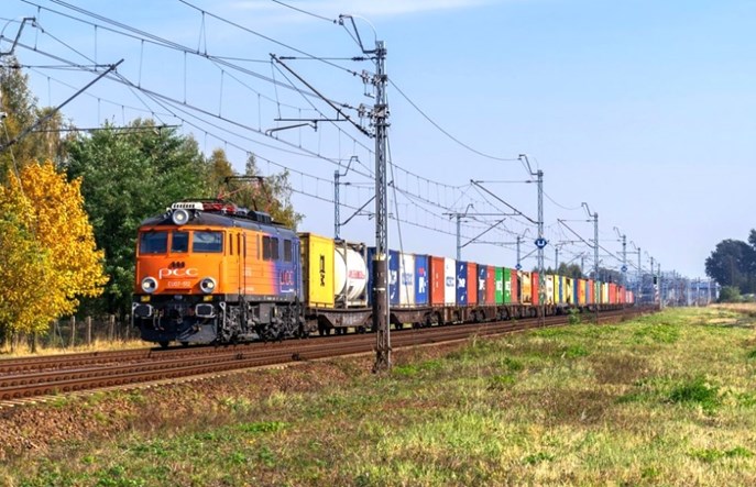 Tysiące nowych platform w Polsce. Do zamawiających dołączają PCC i Duisport 