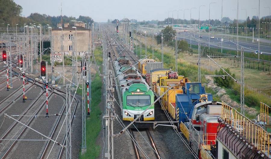 Modernizacja linii radomskiej znów wymyka się terminom Modernizacja linii radomskiej znów wymyka się terminom