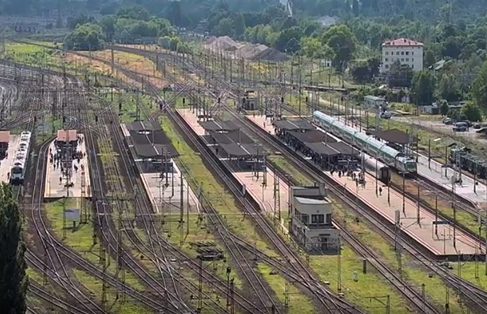 Fałszywy alarm bombowy wstrzymał ruch na stacji Warszawa Zachodnia