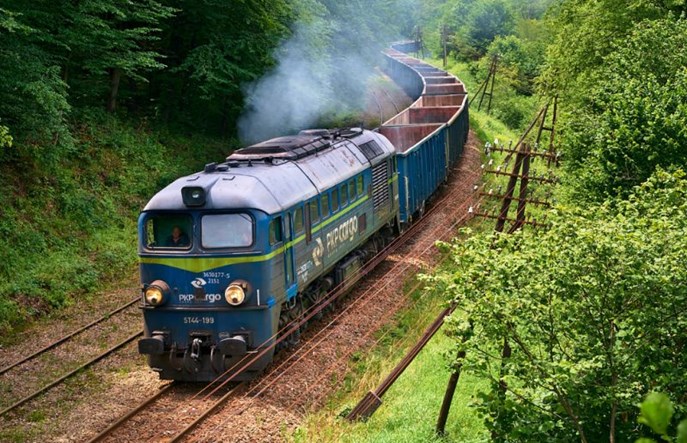 Fatalny czerwiec kończy trudne półrocze w przewozach. PKP Cargo traci zyski