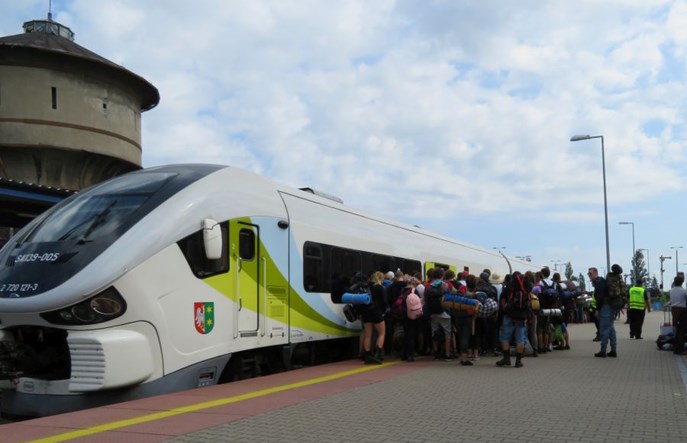 Pociągi na Pol’and’Rock Festival bez większych problemów. Ale pasażerów było mniej