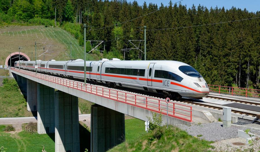Sztandarowy niemiecki projekt KDP między Berlinem a Monachium Sztandarowy niemiecki projekt KDP między Berlinem a Monachium