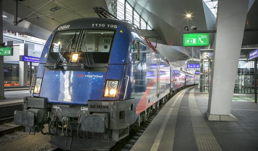 Koleje Austriackie pogłębiają współpracę przy obsłudze pociągów sypialnych w Szwajcarii Koleje Austriackie pogłębiają współpracę przy obsłudze pociągów sypialnych w Szwajcarii