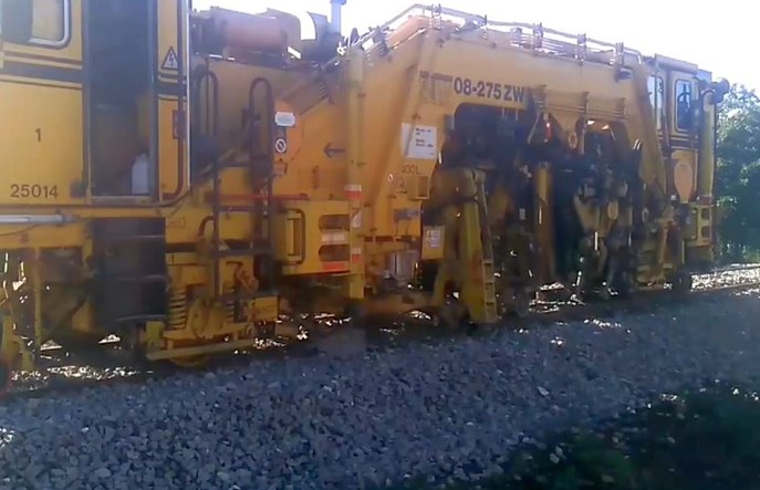 Część prac na linii do Bielawy trwa dalej. DSDiK uzupełnia dokumentację