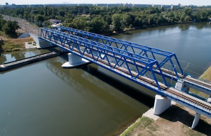 Trakcja: Emisja akcji może przynieść 60 mln zł. To więcej niż zakładano 