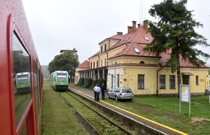 Podkarpacki urząd marszałkowski nie chce ujawnić, ile płaci Polregio za (brak) usługi