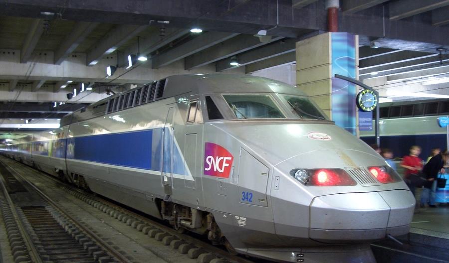 Strajk na kolei we Francji zatrzymał część pociągów TGV