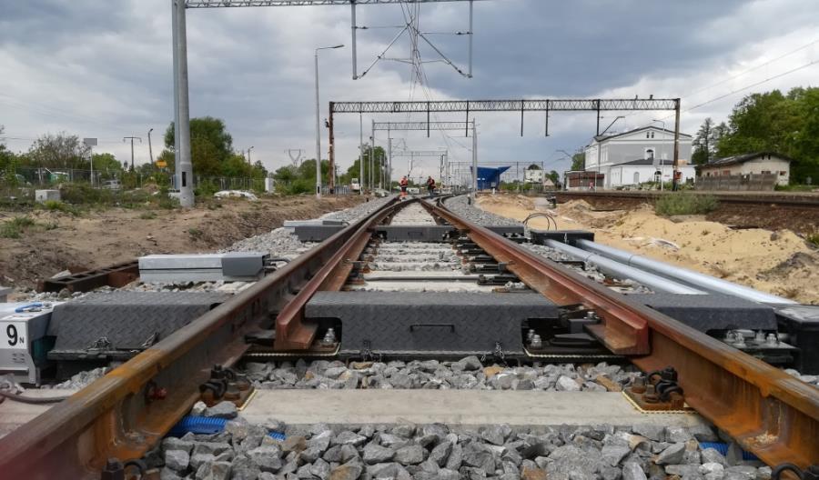 Od 8 listopada ponownie po dwóch torach z Rawicza do Żmigrodu Od 8 listopada ponownie po dwóch torach z Rawicza do Żmigrodu