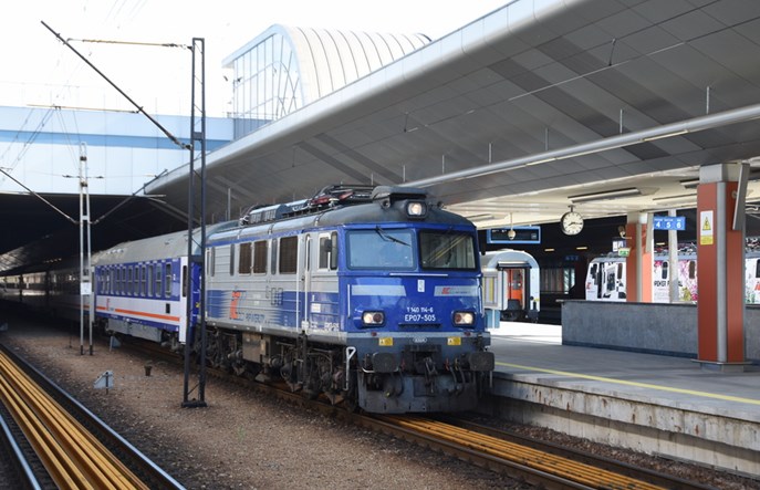 PKP Intercity: Wciąż rośnie liczba podróżnych między Warszawą a Krakowem