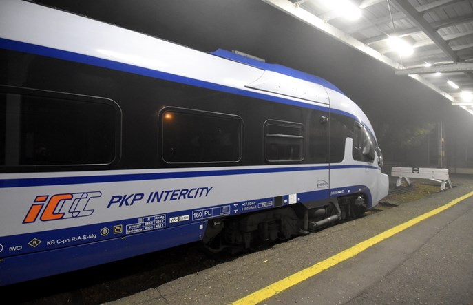 Wagony zamiast ezt i odwołane pociągi PKP Intercity na Dolnym Śląsku