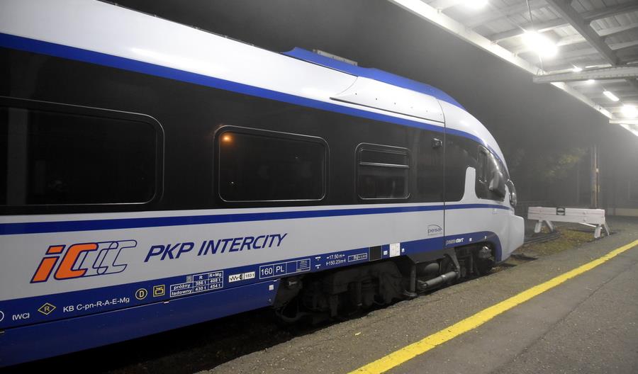 Wagony zamiast ezt i odwołane pociągi PKP Intercity na Dolnym Śląsku Wagony zamiast ezt i odwołane pociągi PKP Intercity na Dolnym Śląsku