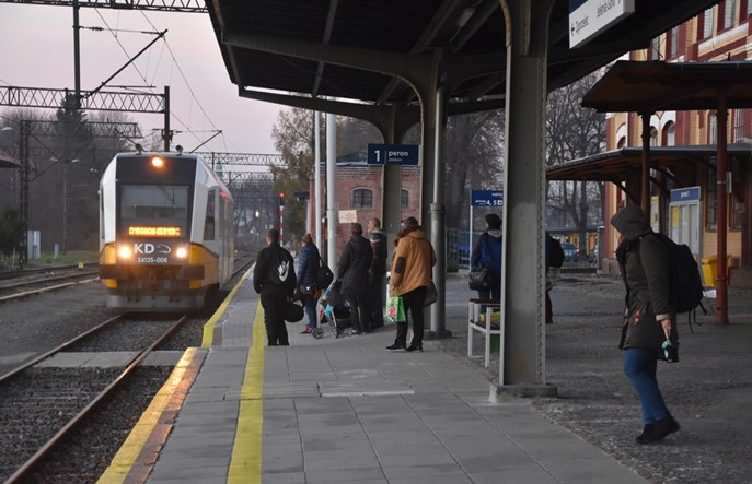 14 mln pasażerów w pociągach Kolei Dolnośląskich. Nowych pojazdów brak