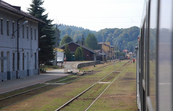 Podkarpacie stawia na kolej aglomeracyjną. Południe regionu nawet bez autobusów 