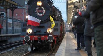 Pociąg z generałem Hallerem w ramach obchodów 100. rocznicy zaślubin Polski z morzem