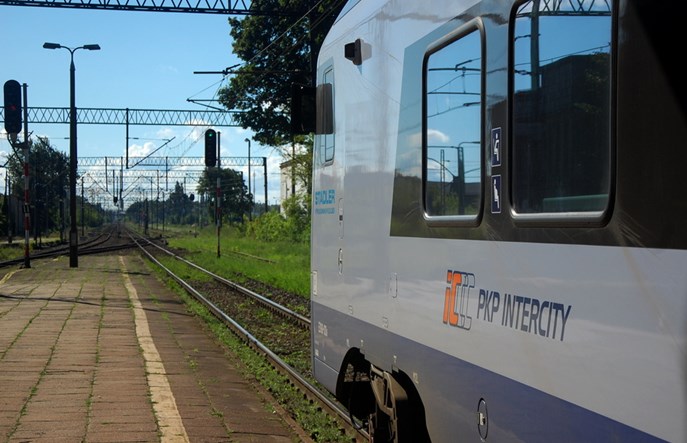 100 milionów osób kupiło bilet PKP Intercity przez internet. Co dalej z systemem e-IC?