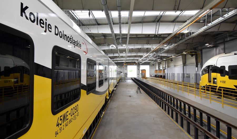 Koleje Dolnośląskie kupują 11 zespołów trakcyjnych. W tym hybrydy Koleje Dolnośląskie kupują 11 zespołów trakcyjnych. W tym hybrydy