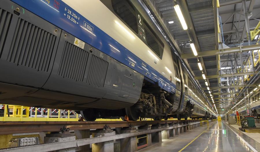 PKP Intercity zamawia klimatyzatory do Pendolino. Dlaczego nie naprawi ich Alstom?