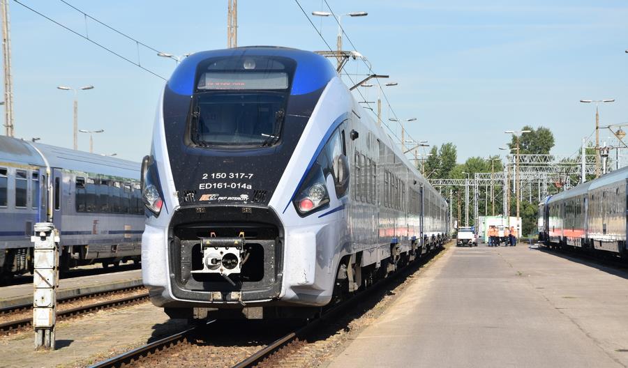 Kolejne pociągi PKP Intercity wracają na tory. W tym dwa ekspresy Kolejne pociągi PKP Intercity wracają na tory. W tym dwa ekspresy