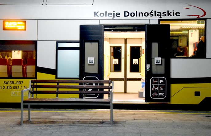 Dolny Śląsk: Odbudowa linii do Karpacza i Kowar za maksymalnie 100 mln zł