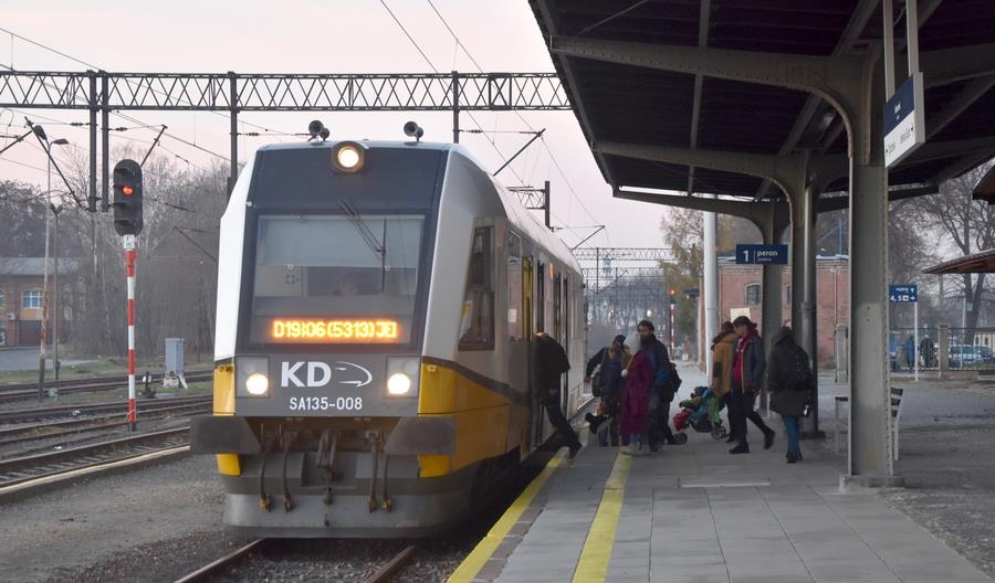 Kolejna próba kupna spalinowych pojazdów przez Koleje Dolnośląskie Kolejna próba kupna spalinowych pojazdów przez Koleje Dolnośląskie