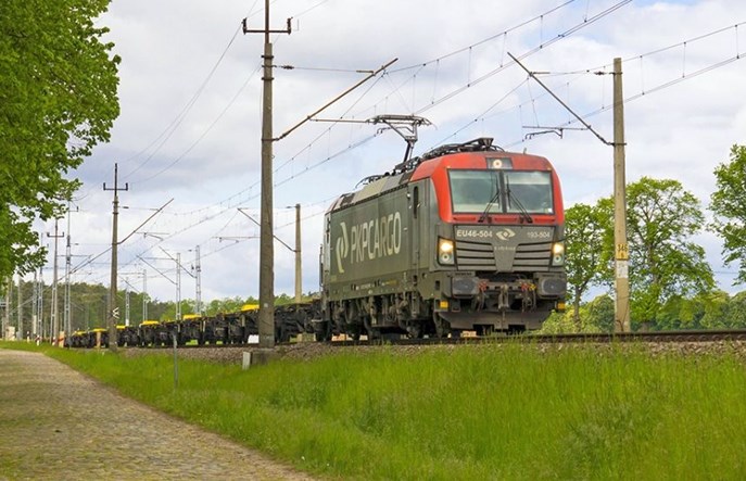 PKP Cargo: Spadek udziałów w rynku, brak dywidendy i zmiany w statucie