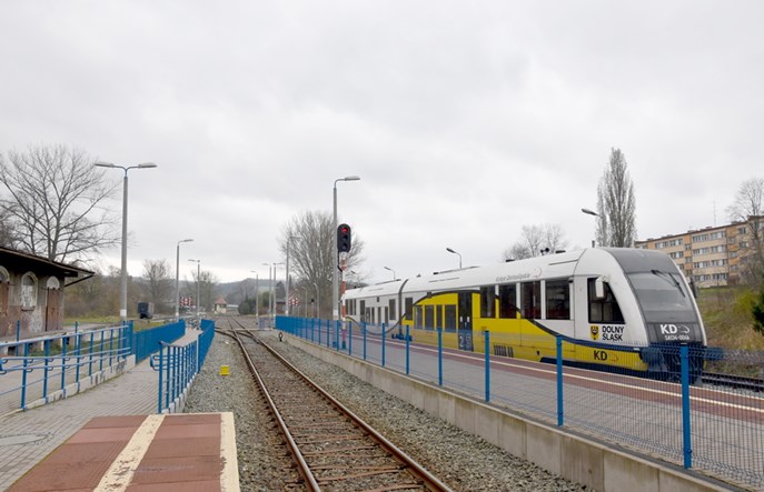 Najpiękniejsze linie na Dolnym Śląsku w wakacje z komunikacją zastępczą