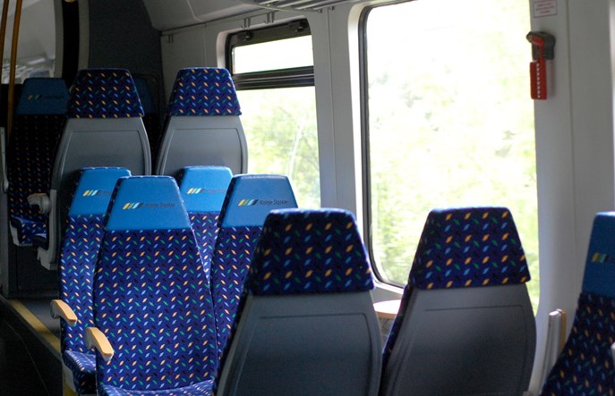 Koleje Śląskie interesują się nowymi piętrowymi zespołami trakcyjnymi