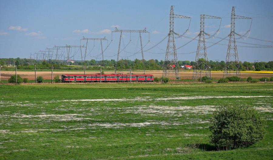 Akademia Koźmińskiego: Podróżni chcą tańszych biletów i częstszych kursów Akademia Koźmińskiego: Podróżni chcą tańszych biletów i częstszych kursów