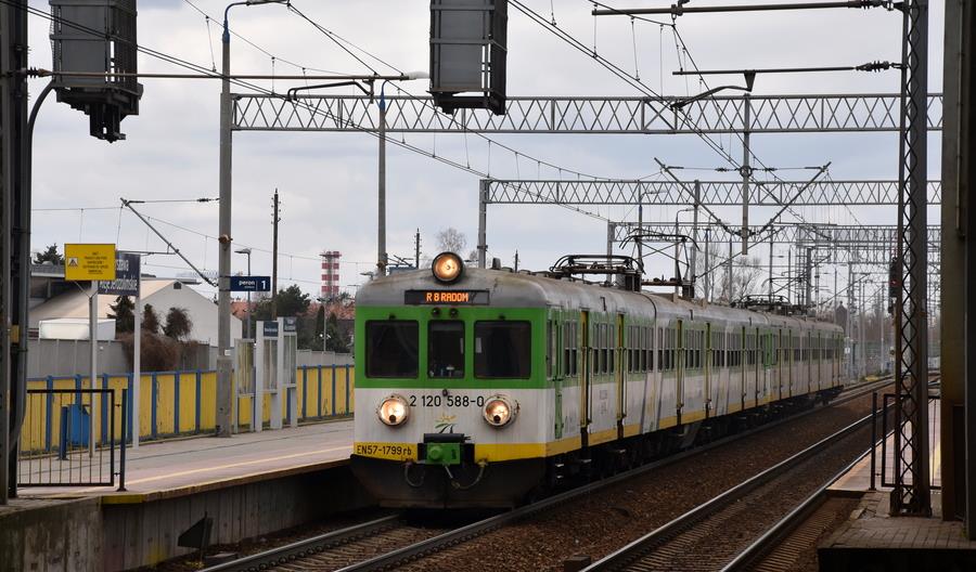 Kiedy doczekamy końca EN57 w Kolejach Mazowieckich? Kiedy doczekamy końca EN57 w Kolejach Mazowieckich?