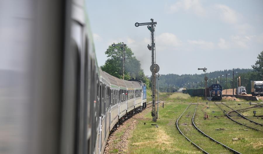 W pociągach PKP Intercity w wakacje sporo mniej pasażerów niż rok temu W pociągach PKP Intercity w wakacje sporo mniej pasażerów niż rok temu