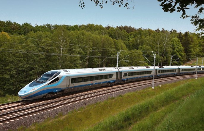 PKP Intercity przypomina o savoir-vivre w podróży
