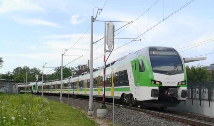 Zmiany na mazowieckiej kolei. Niektóre pociągi przez koronawirus... będą kursować szybciej Zmiany na mazowieckiej kolei. Niektóre pociągi przez koronawirus... będą kursować szybciej
