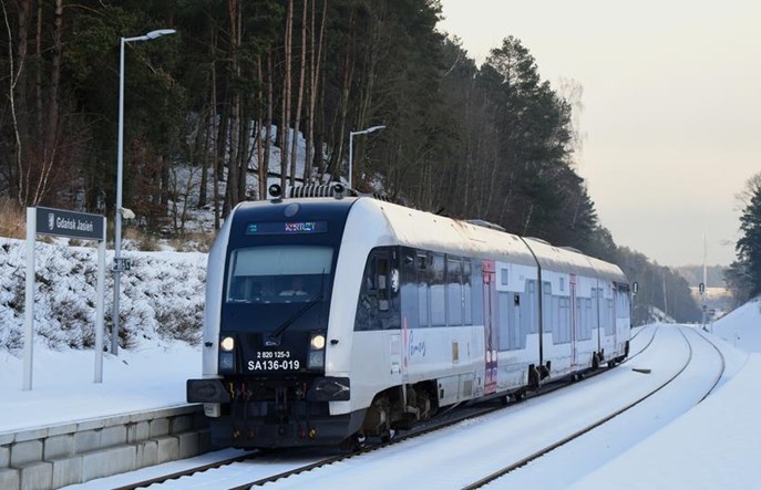 Sześć wariantów budowy trasy kolei aglomeracyjnej na północ Gdyni
