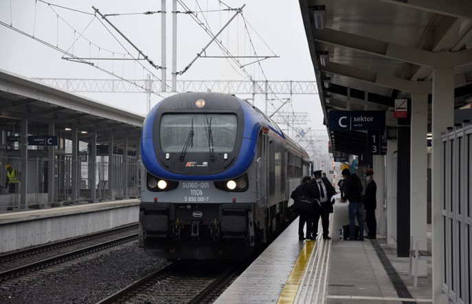 Plaga wypadków z lokomotywami Gama. PKP Intercity wprowadza autobusy zamiast pociągów