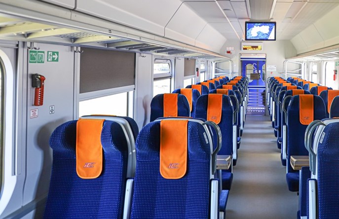 PKP Intercity zmodernizuje kolejne 125 wagonów. Będą bezprzedziałowe