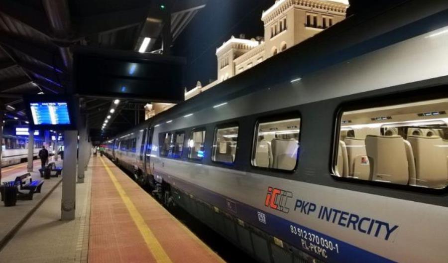 Pendolino w Bydgoszczy. PKP Intercity: Chcieliśmy zapewnić więcej miejsc siedzących Pendolino w Bydgoszczy. PKP Intercity: Chcieliśmy zapewnić więcej miejsc siedzących