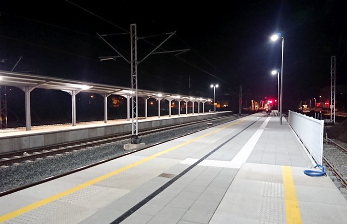 W peronach nowej stacji Lubin nie wszystkie pociągi się mieszczą