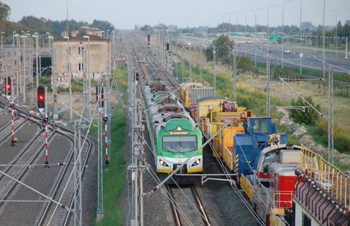 Progres na linii radomskiej. Pociągi KM dojadą do Dobieszyna
