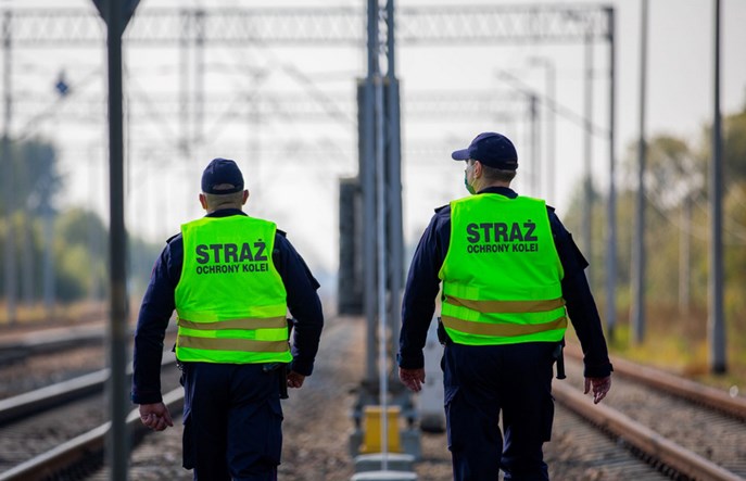 Złodzieje okradali linię radomską w budowie
