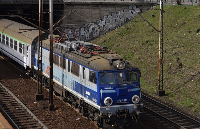 Z Warszawy i innych dużych miast łatwiej kupimy bilet na intercity.pl