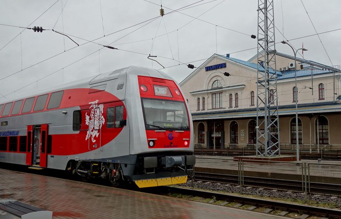 Pociąg Warszawa – Wilno. Jeden bilet, dogodna przesiadka w Kownie