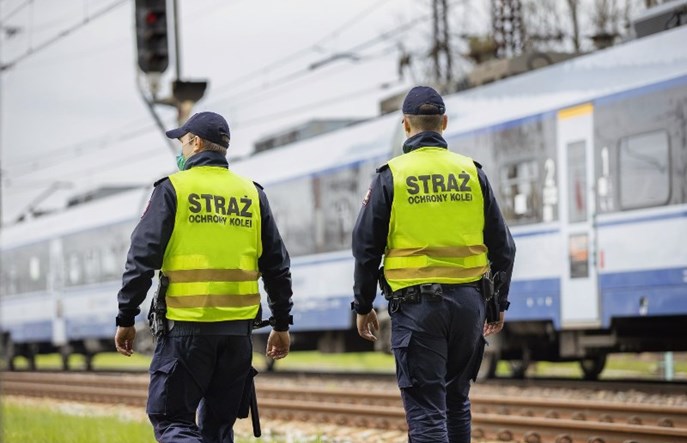 Obrzucali pociągi kamieniami – zostali ujęci przez funkcjonariuszy Straży Ochrony Kolei 